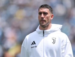 Juventus Mulai Pasrah: Vlahovic Bertahan, Risiko Pergi Gratis Mengintai