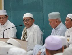 Muhidin dan Guru Bakhiet Ajak Jamaah Teladani Akhlak Rasulullah SAW
