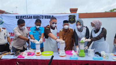 Kejari Batola Musnahkan BB Narkoba